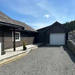 Family Cabin, Sunny Terrace And Amazing Views *