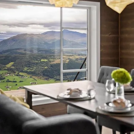 Family Cabin, Sunny Terrace And Amazing Views