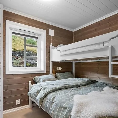 Family Cabin, Sunny Terrace And Amazing Views *