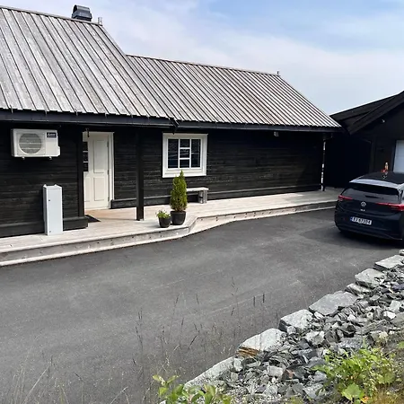 別荘 Family Cabin, Sunny Terrace And Amazing Views ヴォス